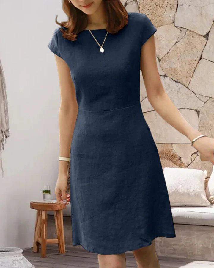Elegante abito estivo con maniche delicate
