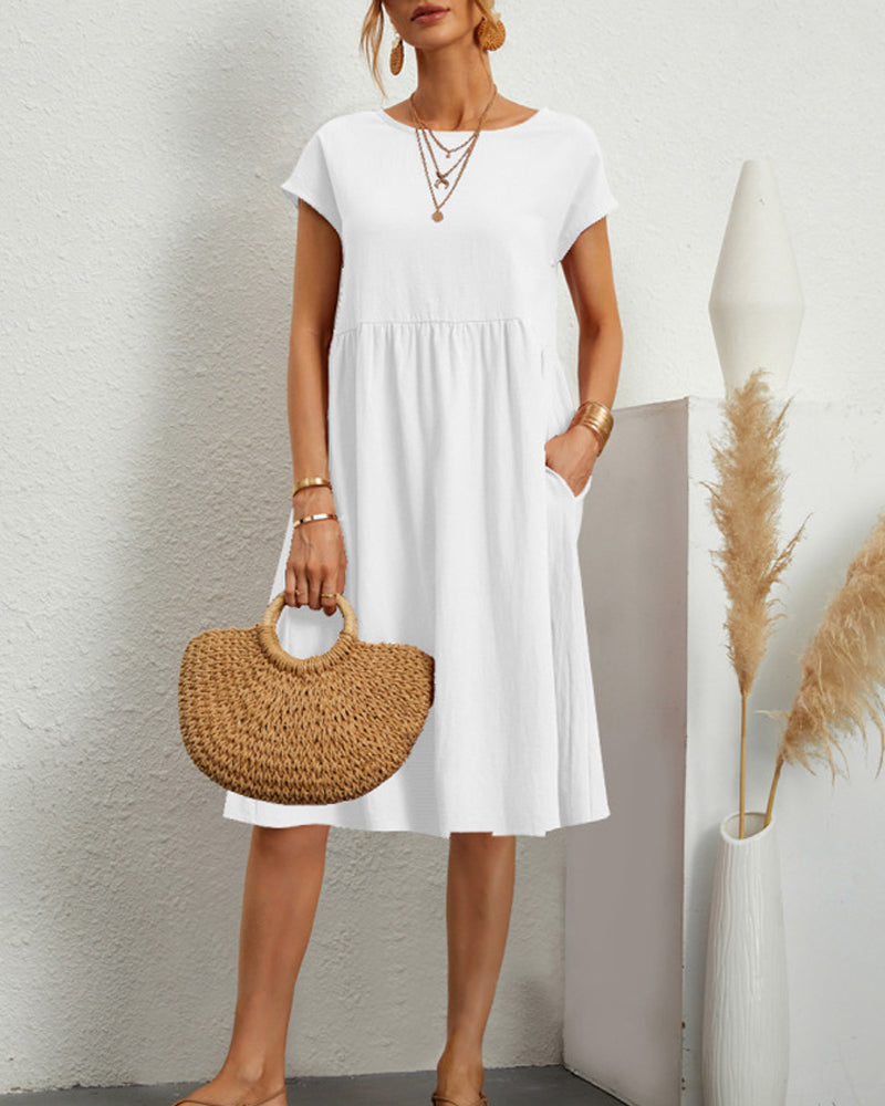 Comodo abito midi con scollo tondo e tasche