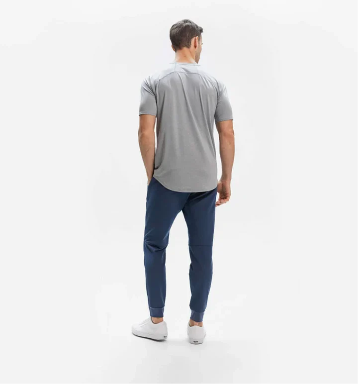Pantaloni da abito da uomo moderni e flessibili: libertà di movimento e stile