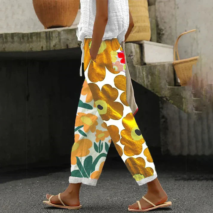 Pamela - pantaloni verdi con fresca stampa floreale