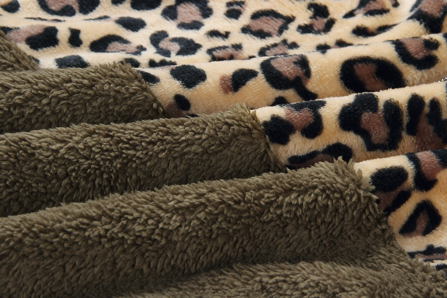 Teddy pullover - felpa con cappuccio estremamente calda e accogliente con elegante motivo leopardato per la primavera