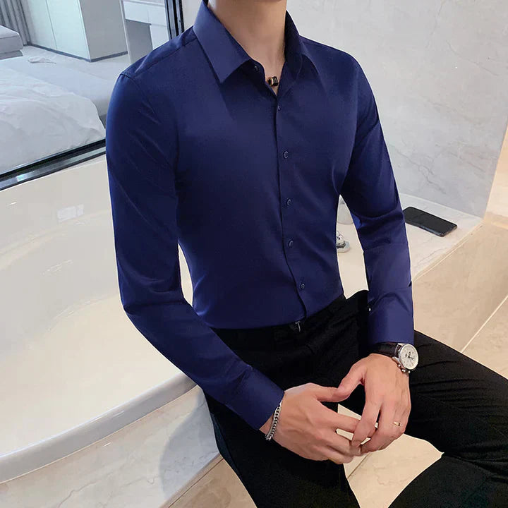 Elegantes herren- camicia business con vestibilità slim e collo Kent