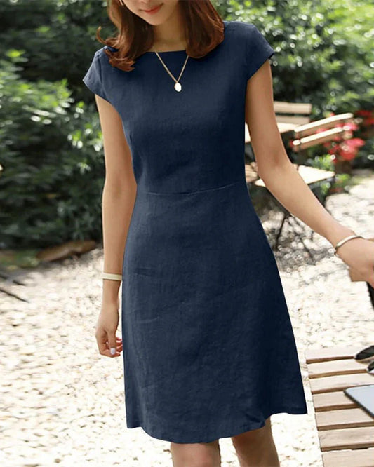 Elegante abito estivo con maniche delicate