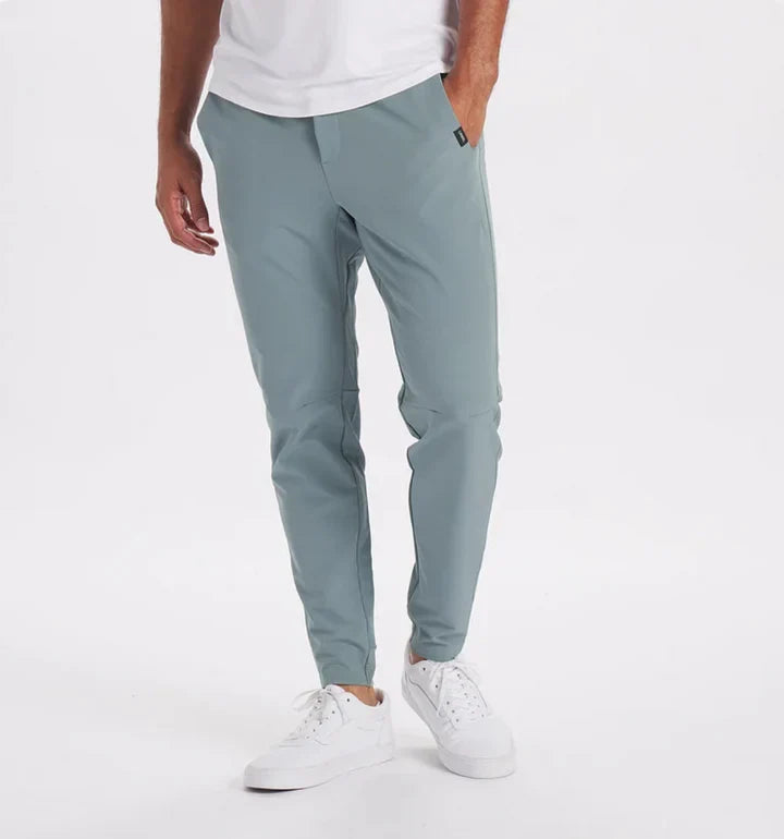 Pantaloni da abito da uomo moderni e flessibili: libertà di movimento e stile