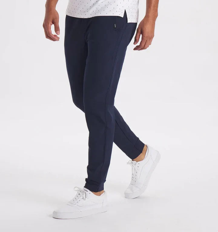 Pantaloni da abito da uomo moderni e flessibili: libertà di movimento e stile