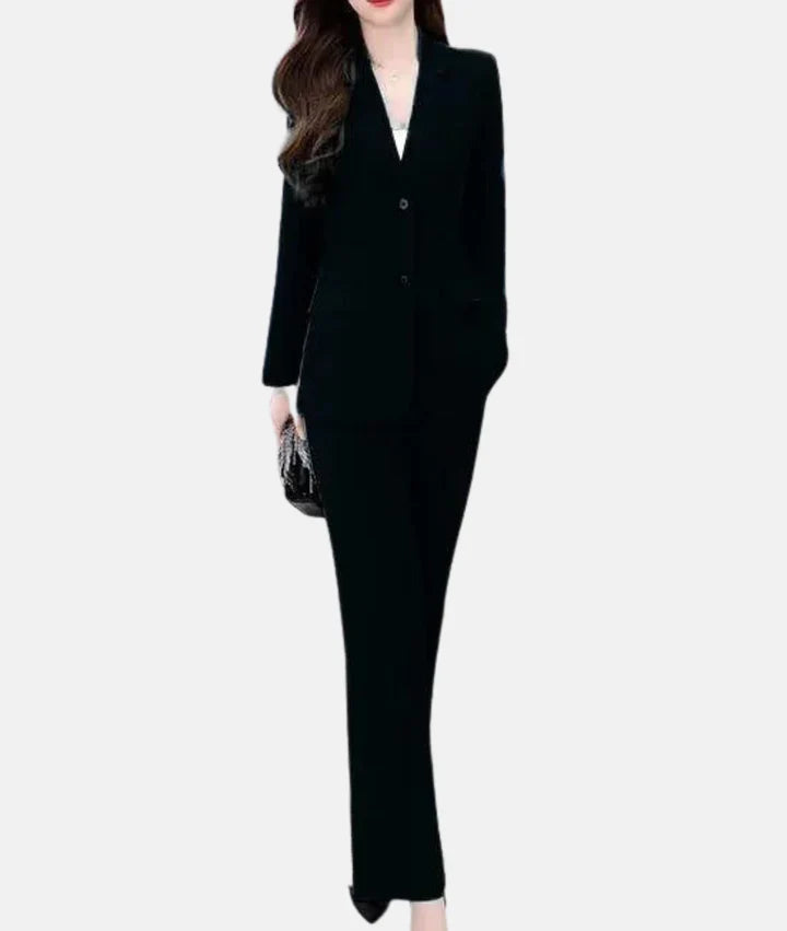 Tailleur pantalone elegante con blazer sartoriale