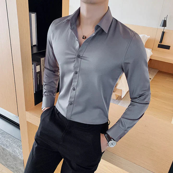 Elegantes herren- camicia business con vestibilità slim e collo Kent