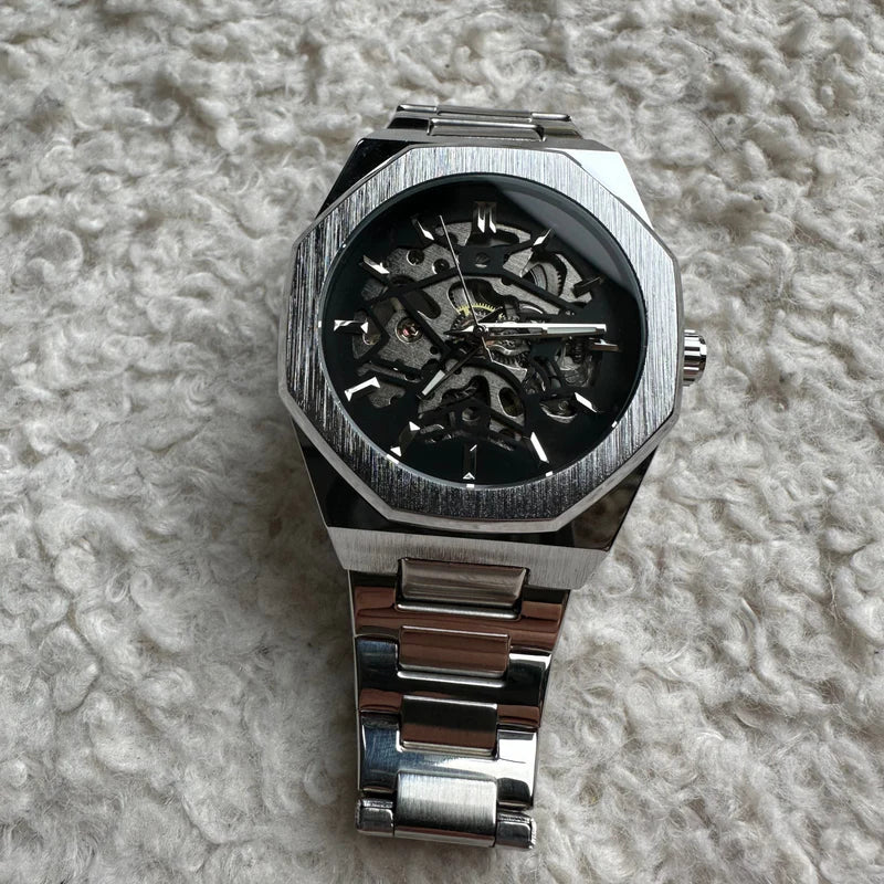 Decarba-orologio