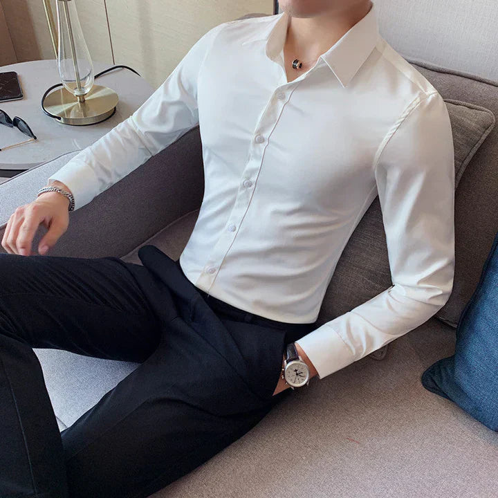 Elegantes herren- camicia business con vestibilità slim e collo Kent