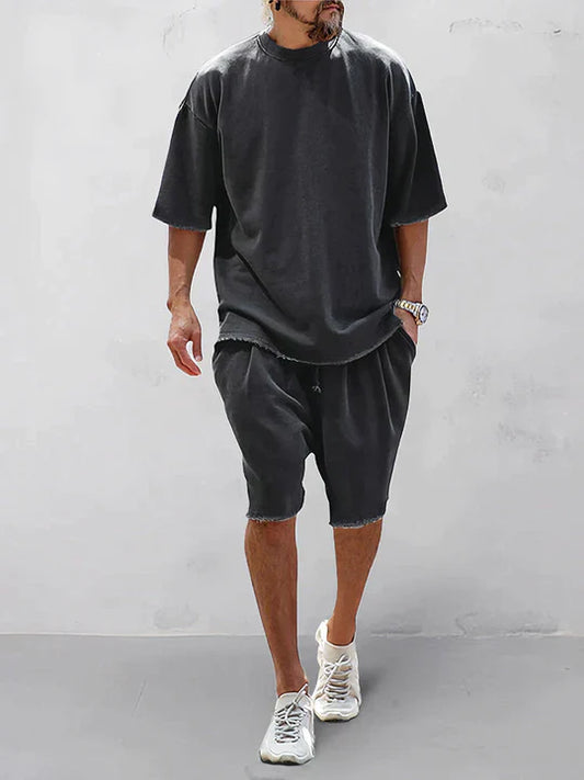 Set urbano oversize: taglio trendy e comfort elevato