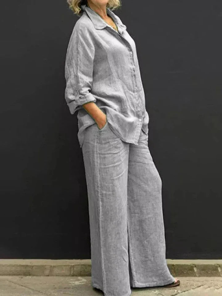 Completo casual in lino con abbottonatura
