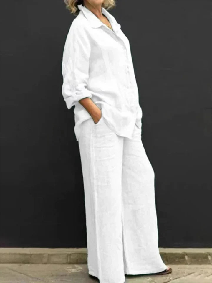 Completo casual in lino con abbottonatura