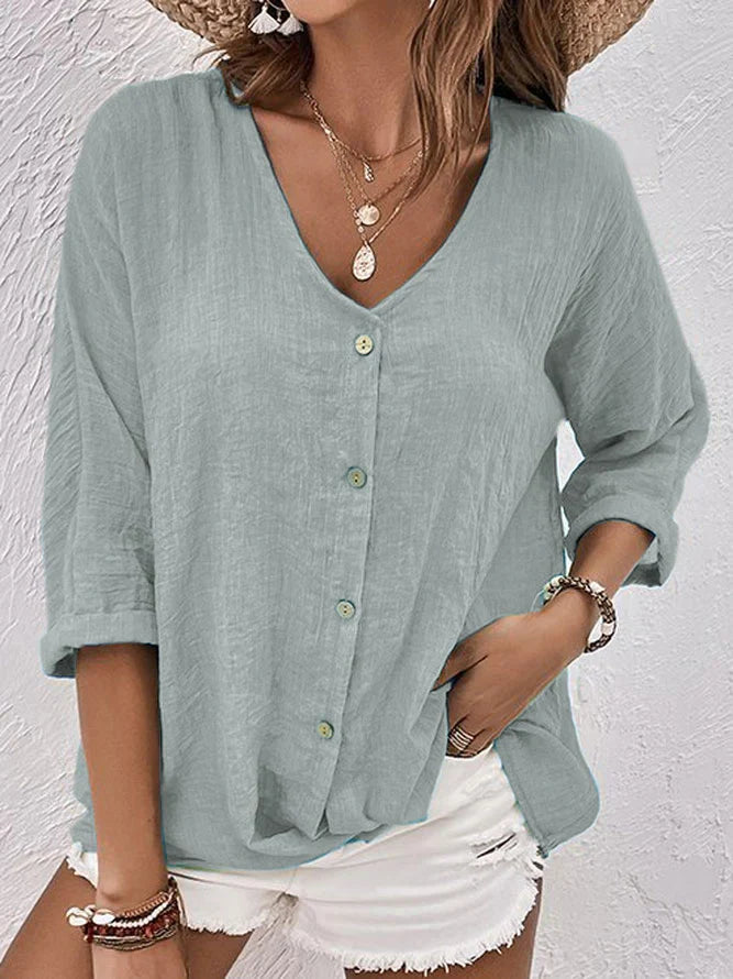Clara - camicia blu in lino con scollo a V