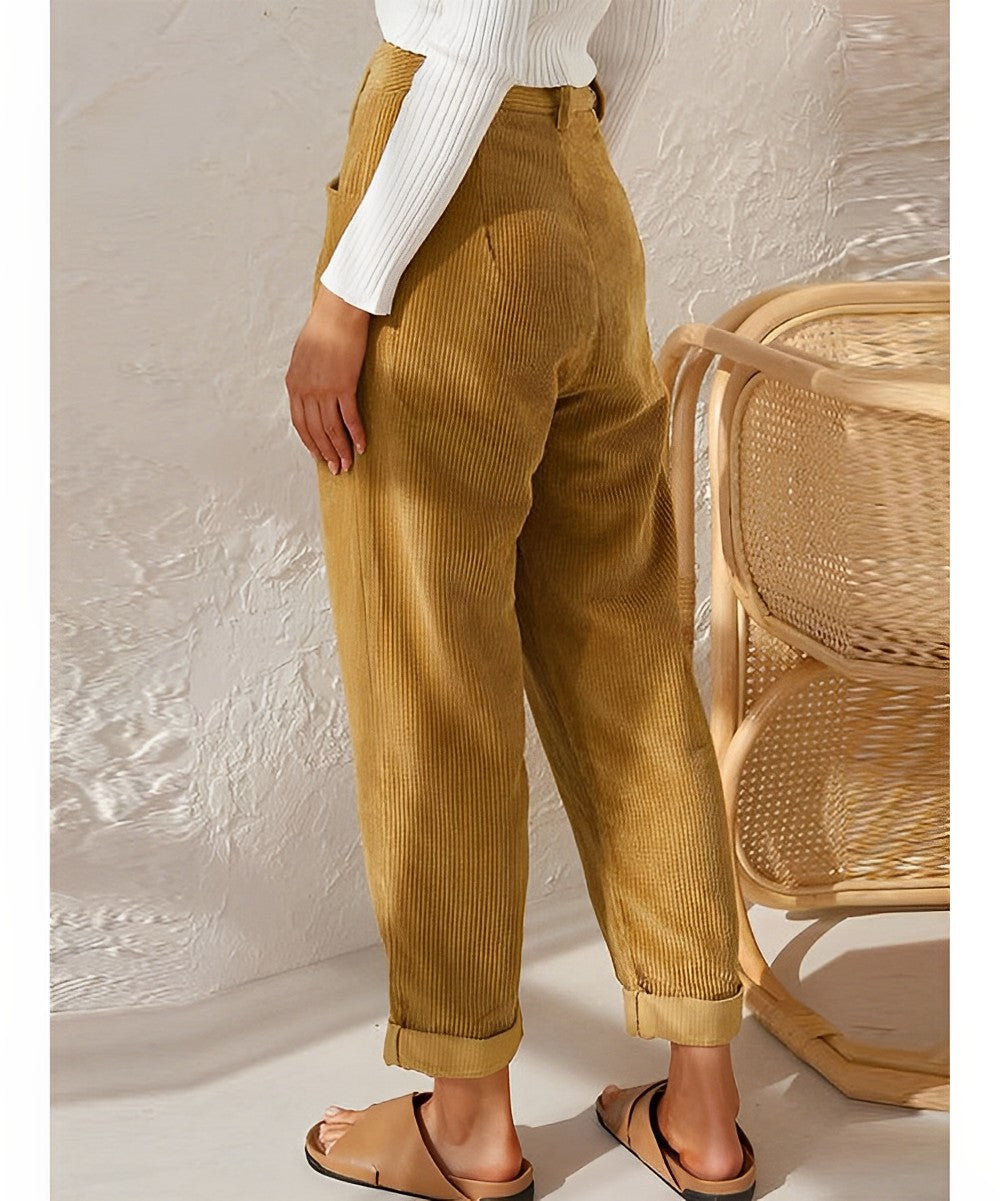 Ingrid - Pantaloni in velluto a coste alla moda