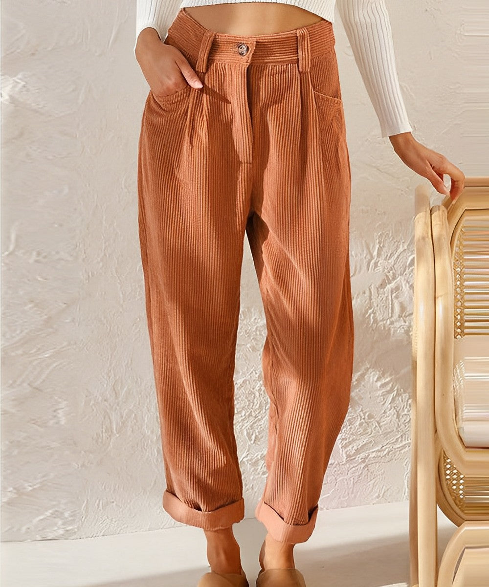 Ingrid - Pantaloni in velluto a coste alla moda